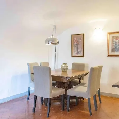 Apartment Santo Spirito 2 Bedroom Florence