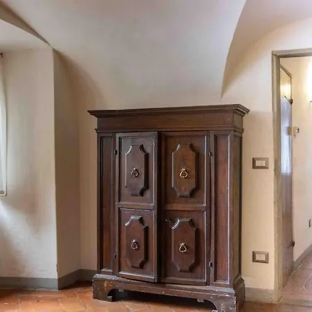 Santo Spirito 2 Bedroom Appartement